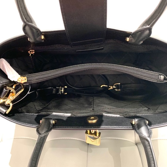 Michael Kors Gramercy LG Pebbled Leather Satchel Crossbody - Picture 6 of 9